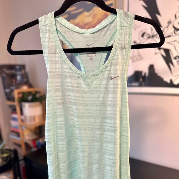 Nike Mint Green Dri-Fit Tank Top - Picture 1 of 4